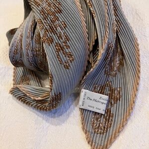 Silk Plisse scarf, Vintage